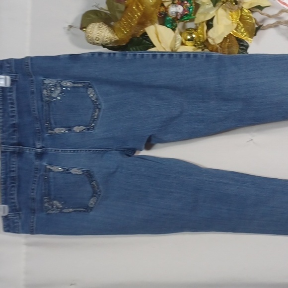 CJ BANKS WOMENS JEANS SIZE 14W IN A BEAUTIFUL BLUE DEMIN FADED - Picture 6 of 7